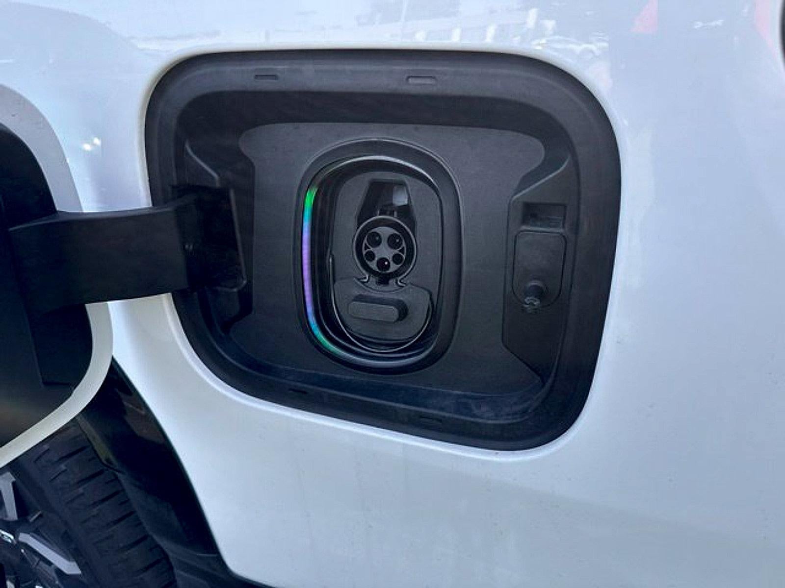 2025 GMC Sierra EV e4WD Crew Cab Max Range Denali