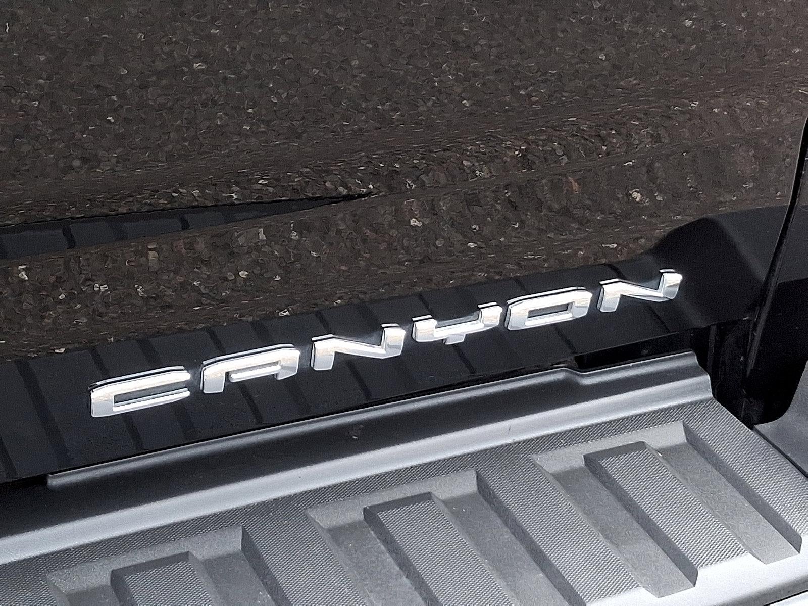 2022 GMC Canyon Crew Cab Short Box 4-Wheel Drive Denali