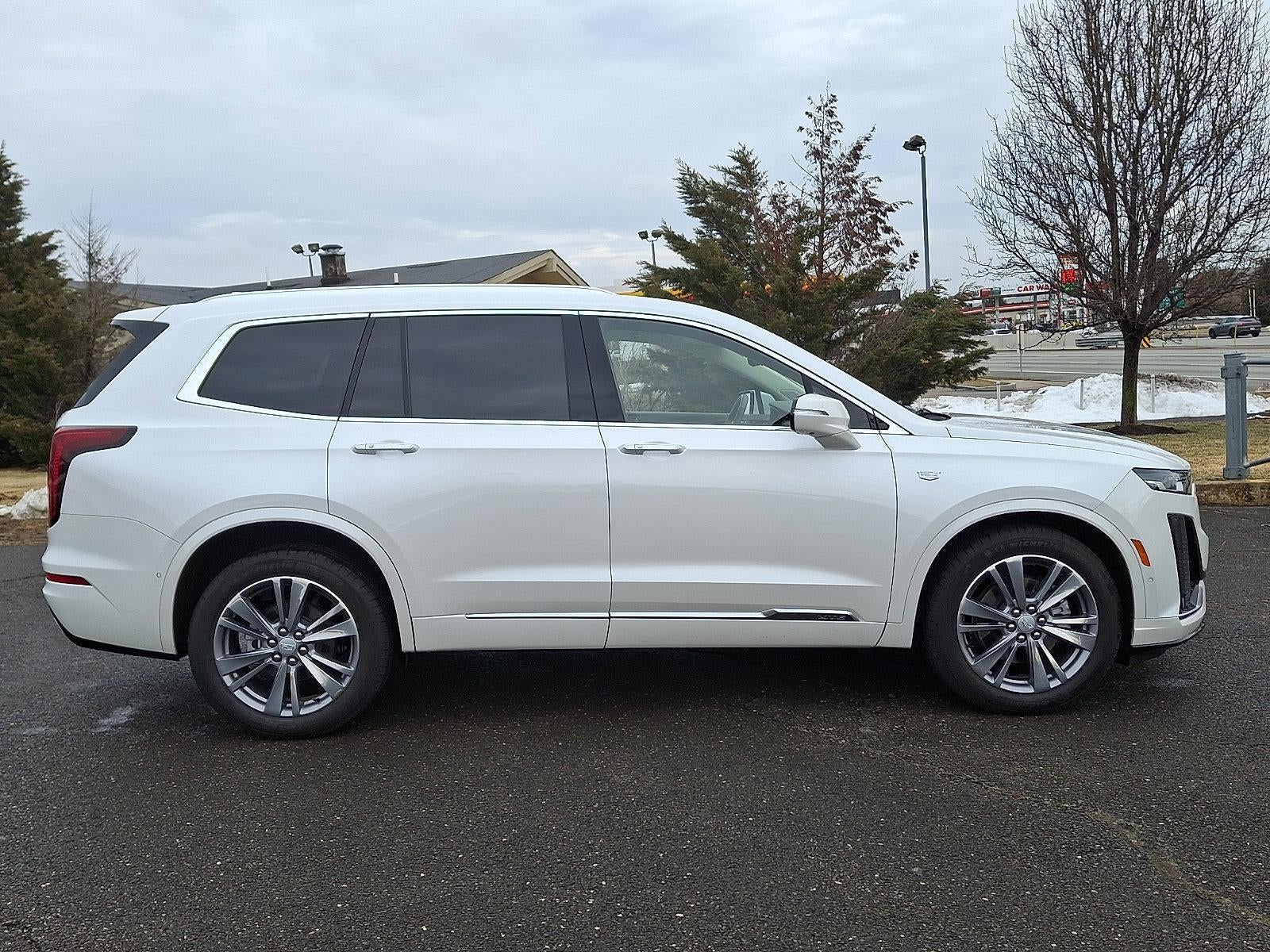 2025 Cadillac XT6 AWD 4dr Premium Luxury