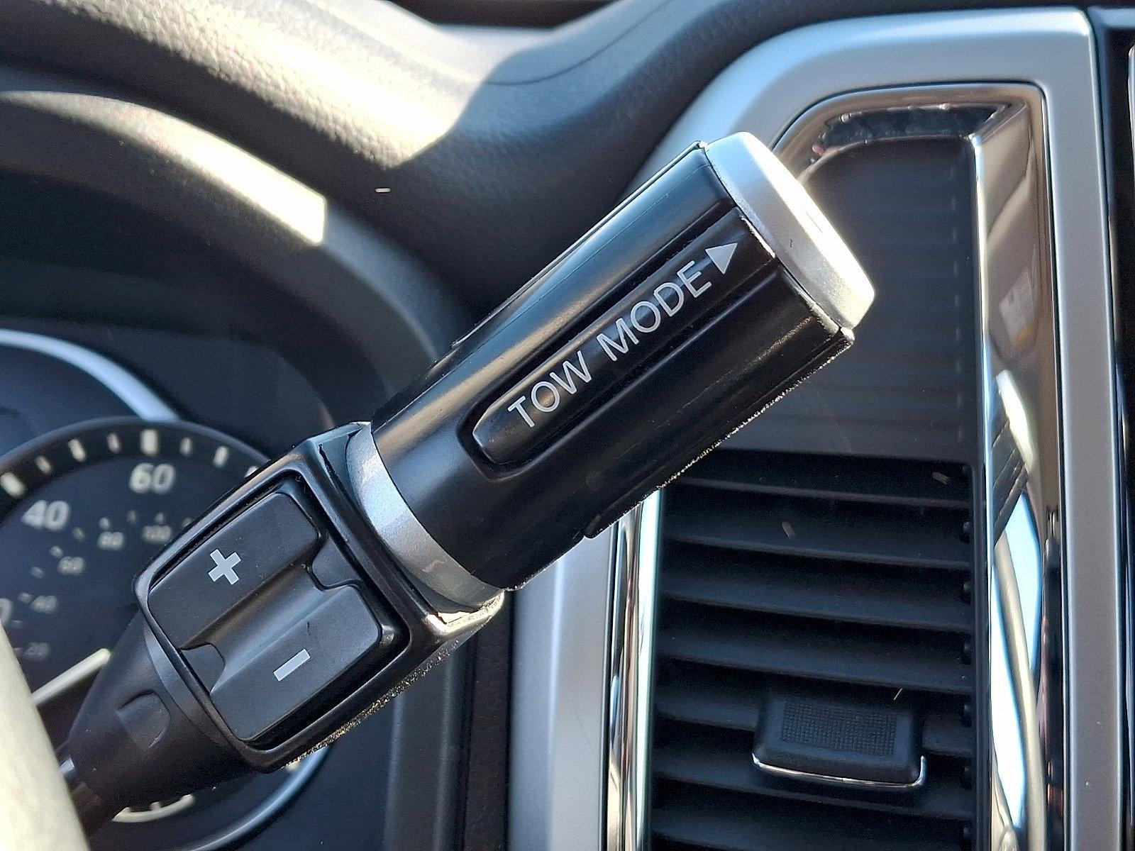 2021 Nissan Titan 4x4 Crew Cab SV