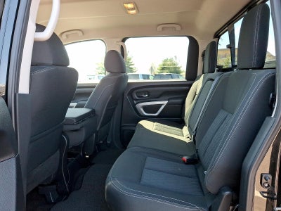 2019 Nissan Titan 4x4 Crew Cab SV