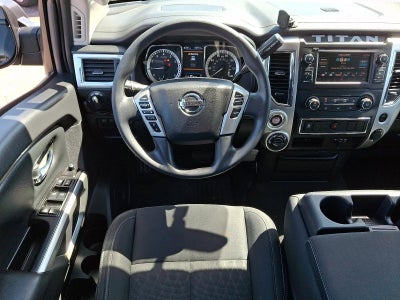 2019 Nissan Titan 4x4 Crew Cab SV