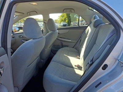 2010 Toyota Corolla 4dr Sdn Auto LE (Natl)