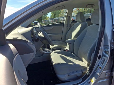 2010 Toyota Corolla 4dr Sdn Auto LE (Natl)