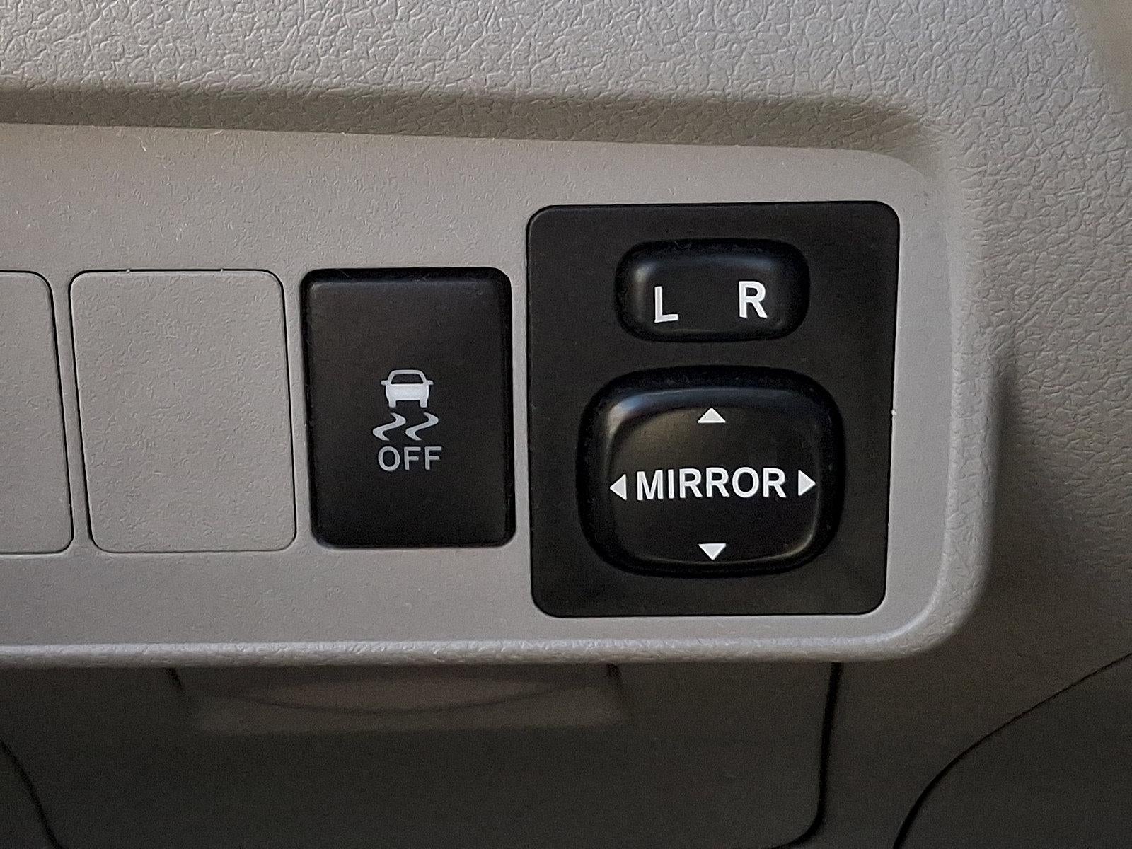 2010 Toyota Corolla 4dr Sdn Auto LE (Natl)