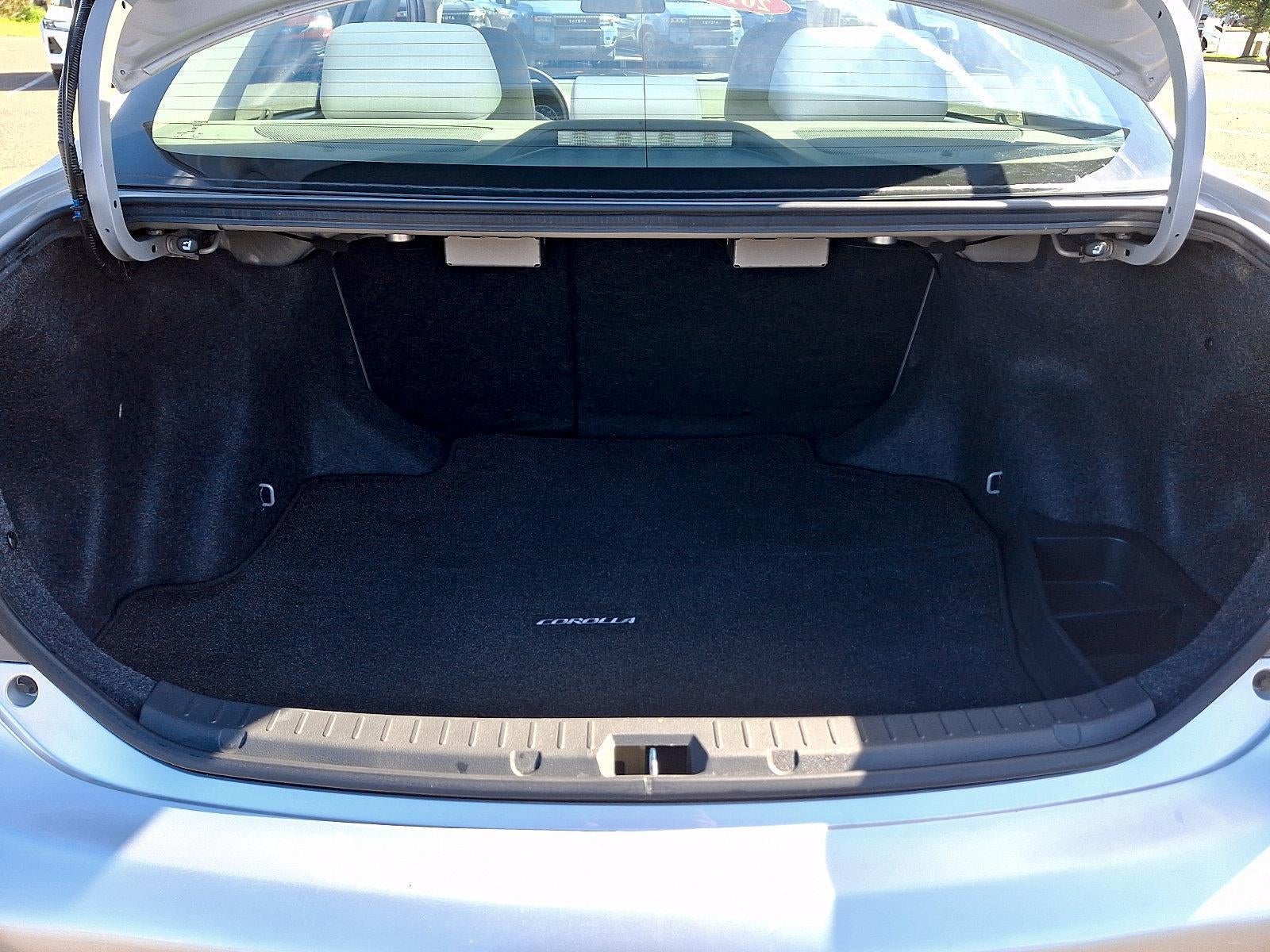 2010 Toyota Corolla 4dr Sdn Auto LE (Natl)