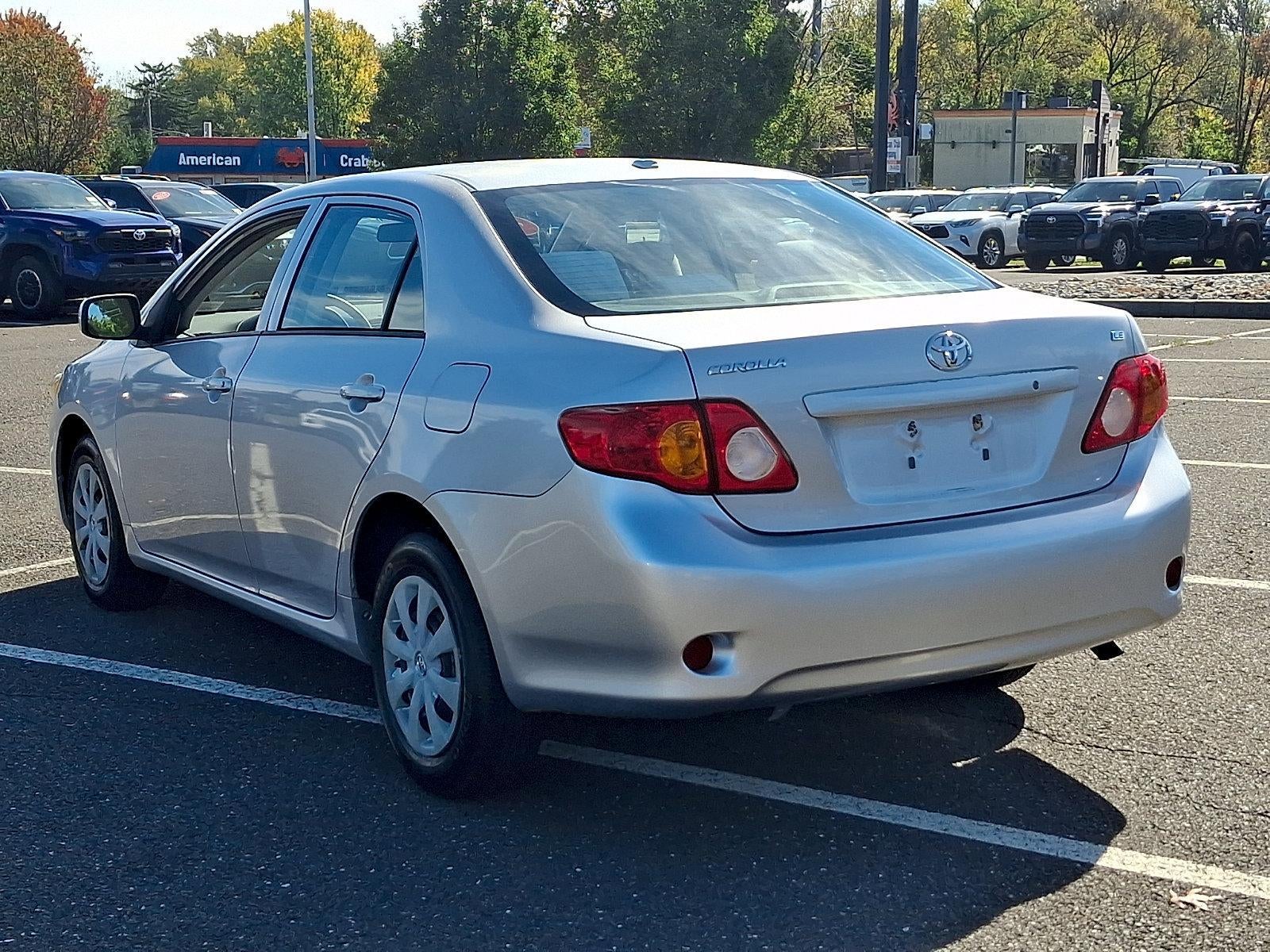2010 Toyota Corolla 4dr Sdn Auto LE (Natl)