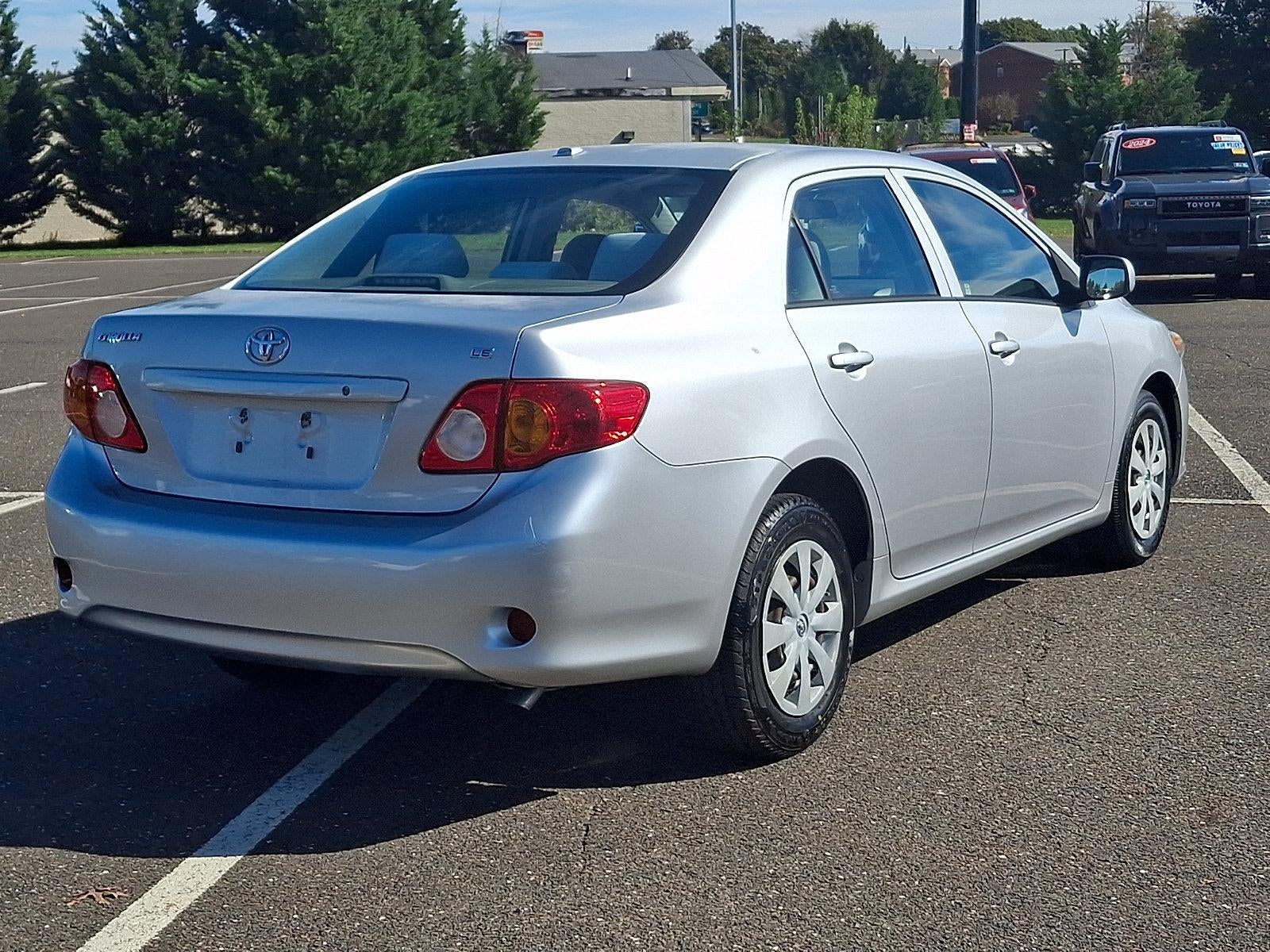 2010 Toyota Corolla 4dr Sdn Auto LE (Natl)