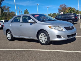 2010 Toyota Corolla 4dr Sdn Auto LE (Natl)
