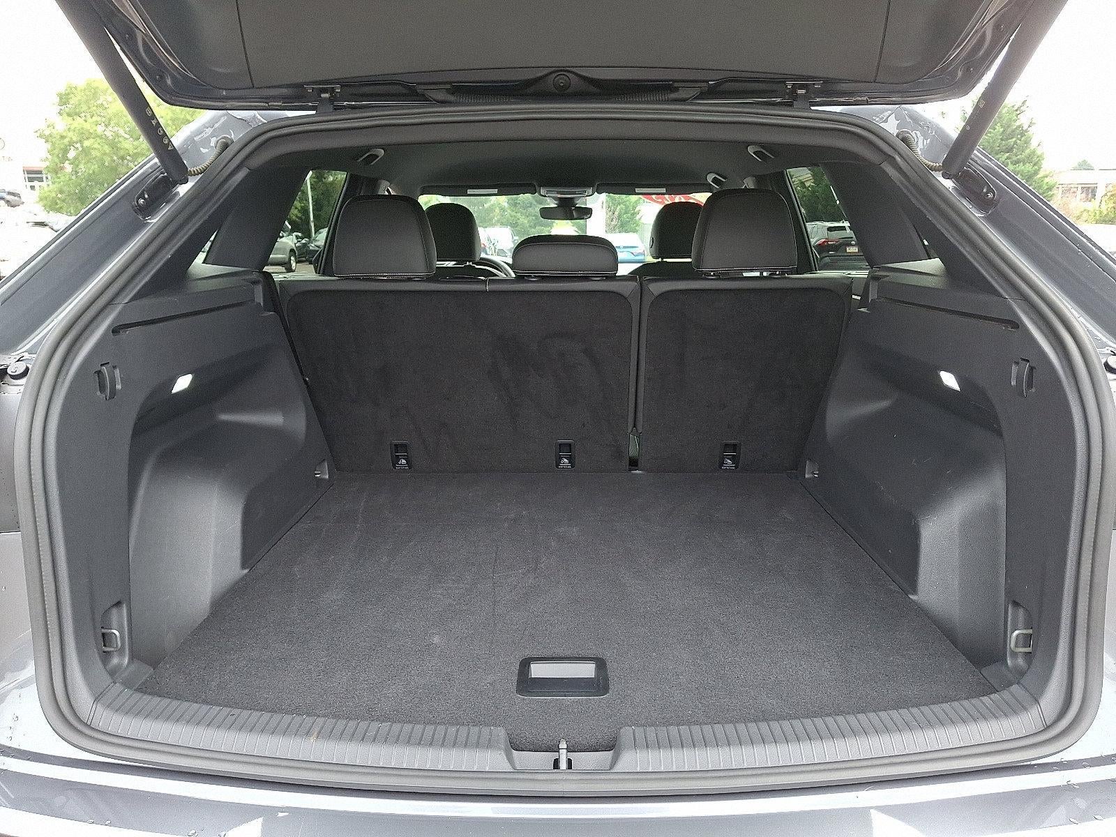 2025 Volkswagen Atlas Cross Sport 2.0T SE w/Technology 4MOTION