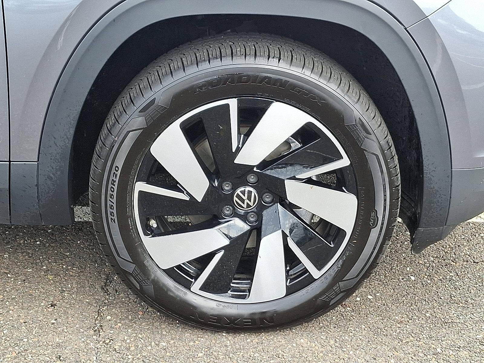 2025 Volkswagen Atlas Cross Sport 2.0T SE w/Technology 4MOTION