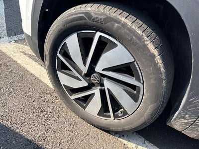 2025 Volkswagen Atlas 2.0T SE w/Technology 4MOTION