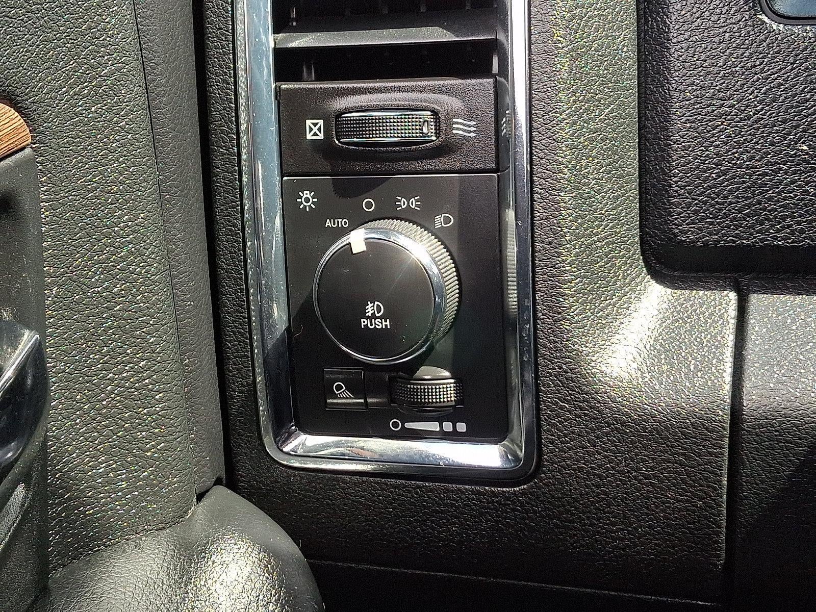 2014 RAM 2500 4WD Crew Cab 6.4 Ft Box Laramie