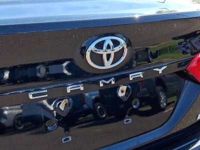 2018 Toyota Camry LE Auto (Natl)