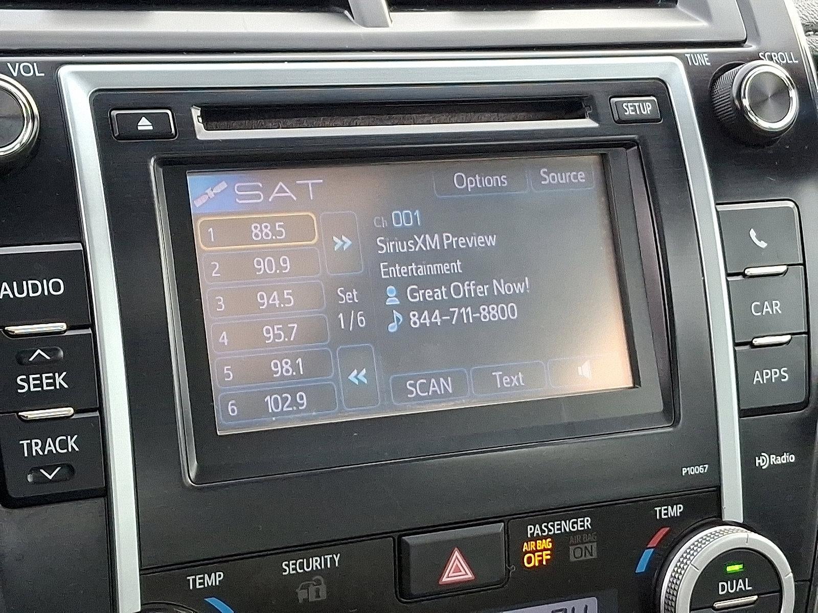 2012 Toyota Camry Hybrid 4dr Sdn XLE (Natl)