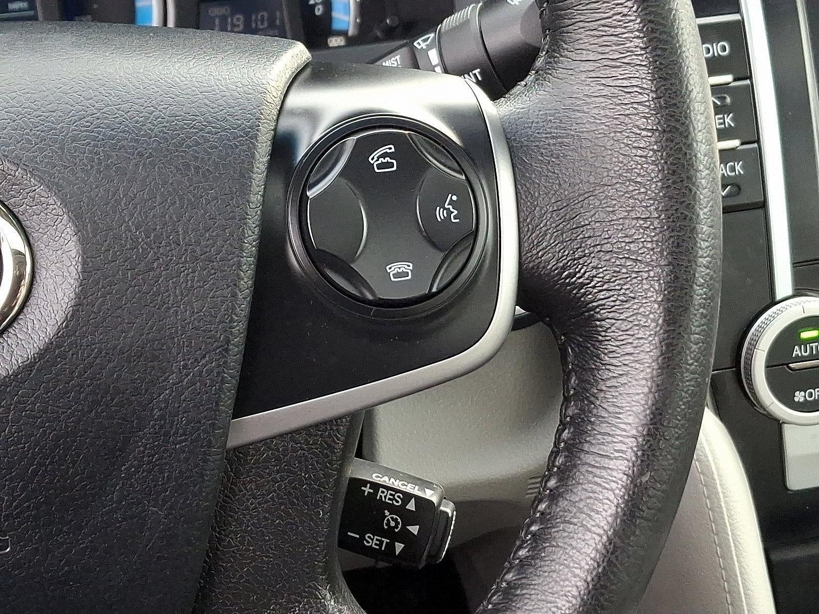 2012 Toyota Camry Hybrid 4dr Sdn XLE (Natl)