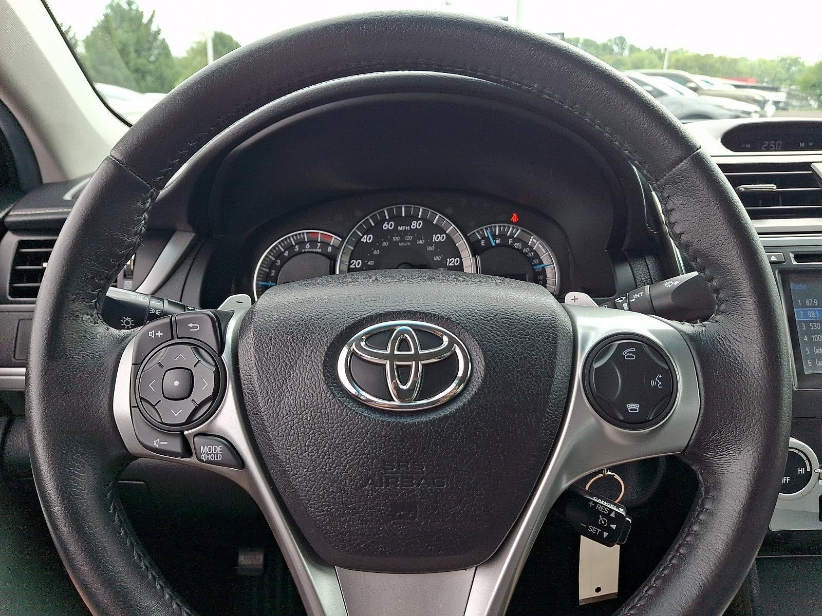 2014 Toyota Camry 2014.5 4dr Sdn I4 Auto SE (Natl)