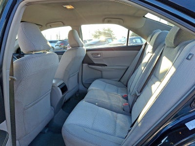 2017 Toyota Camry LE Auto (SE)