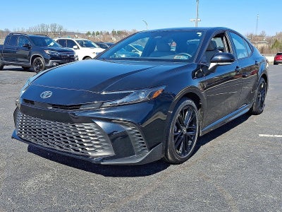 2025 Toyota Camry SE (SE)