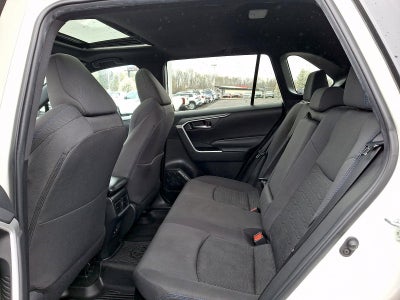 2022 Toyota RAV4 Hybrid SE AWD (Natl)