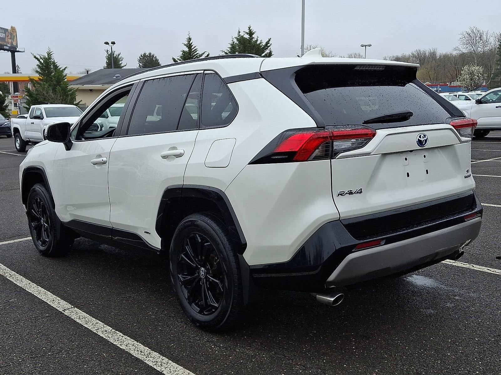 2022 Toyota RAV4 Hybrid SE AWD (Natl)