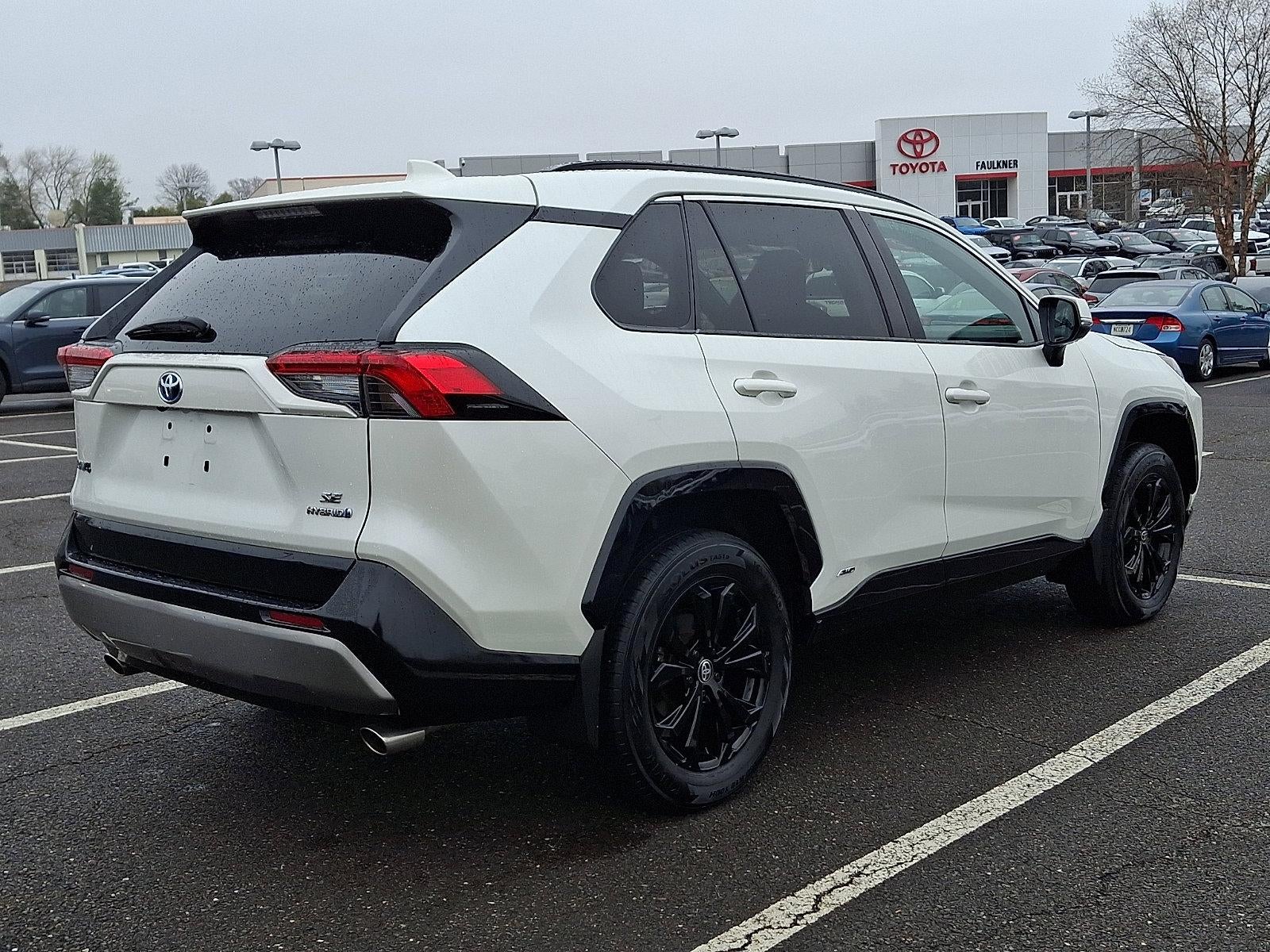 2022 Toyota RAV4 Hybrid SE AWD (Natl)