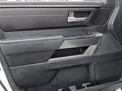 2022 Toyota Tundra 4WD 4WD SR5 CrewMax 5.5' Bed (SE)