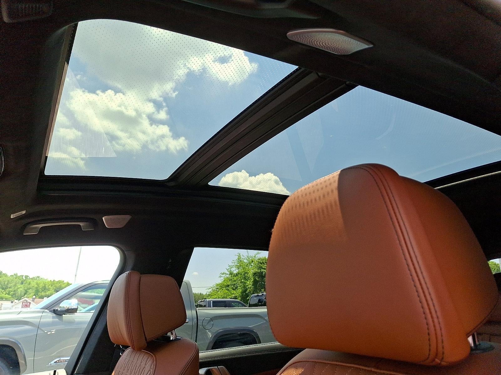 2024 BMW X7 M60i Sports Activity Vehicle