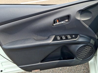 2017 Toyota Prius Prime Plus (Natl)