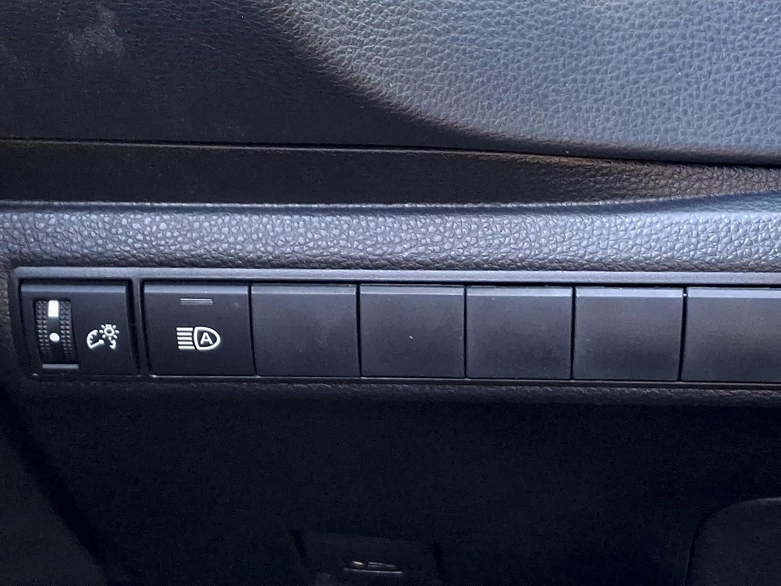 2023 Toyota Corolla Hatchback SE CVT (Natl)