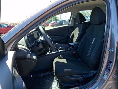 2024 Hyundai ELANTRA SEL IVT