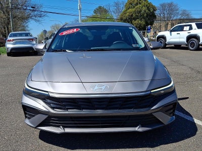 2024 Hyundai ELANTRA SEL IVT