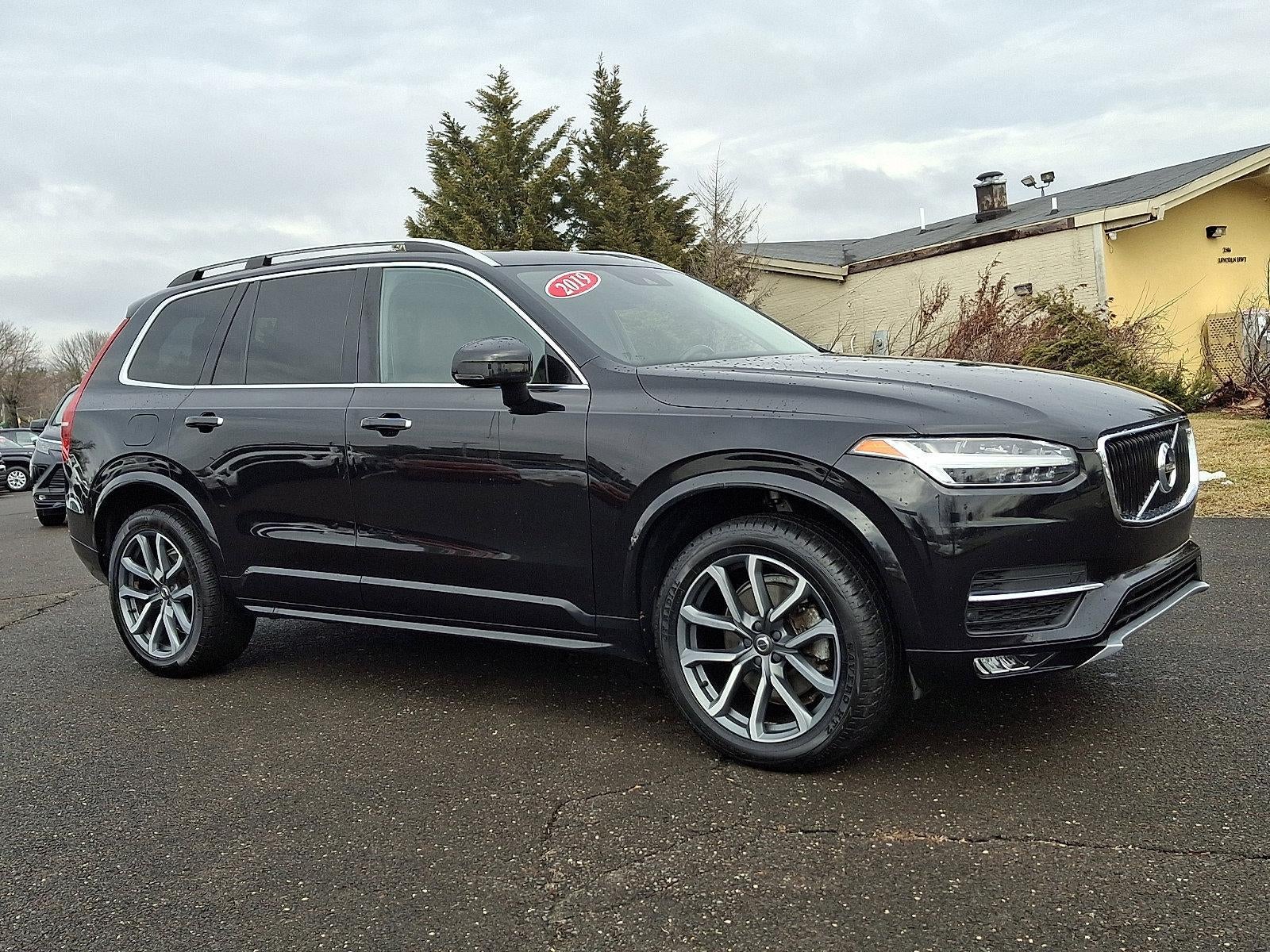 2019 Volvo XC90 T6 AWD Momentum