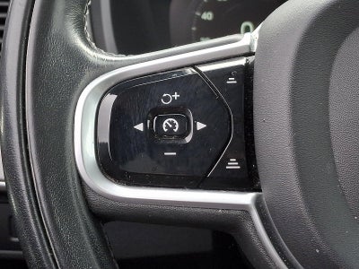 2019 Volvo XC90 T6 AWD Momentum