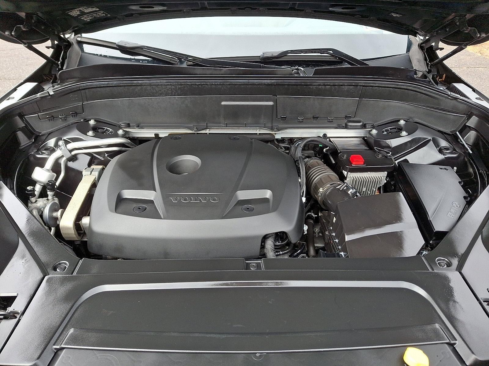 2019 Volvo XC90 T6 AWD Momentum