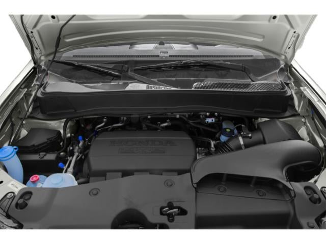 2013 Honda Pilot 4WD Touring with DVD Rear Entertainment System and Navigation