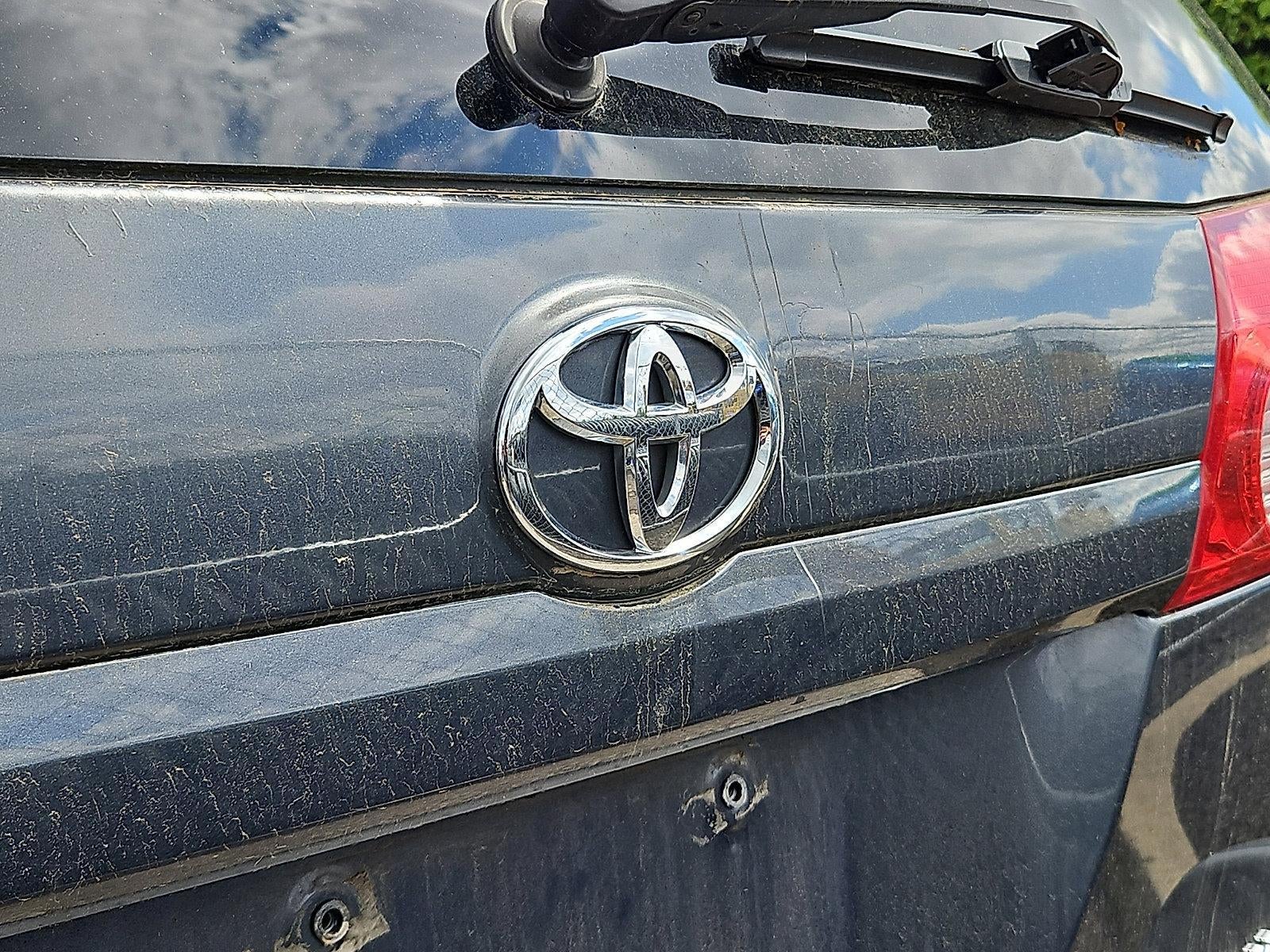 2010 Toyota Sienna 5dr 7-Pass Van XLE FWD (Natl)