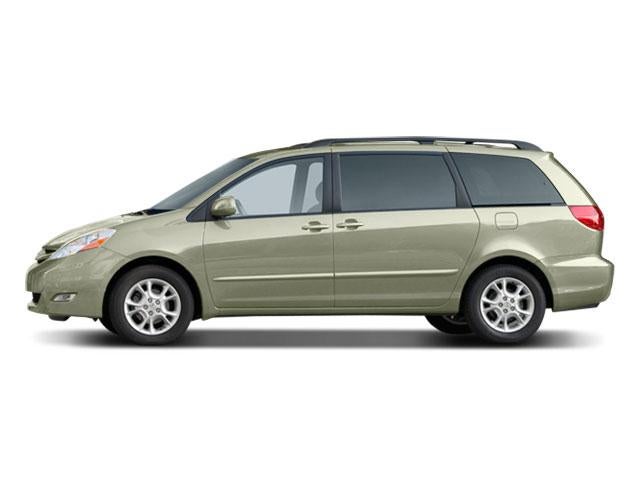 2010 Toyota Sienna 5dr 7-Pass Van XLE FWD (Natl)