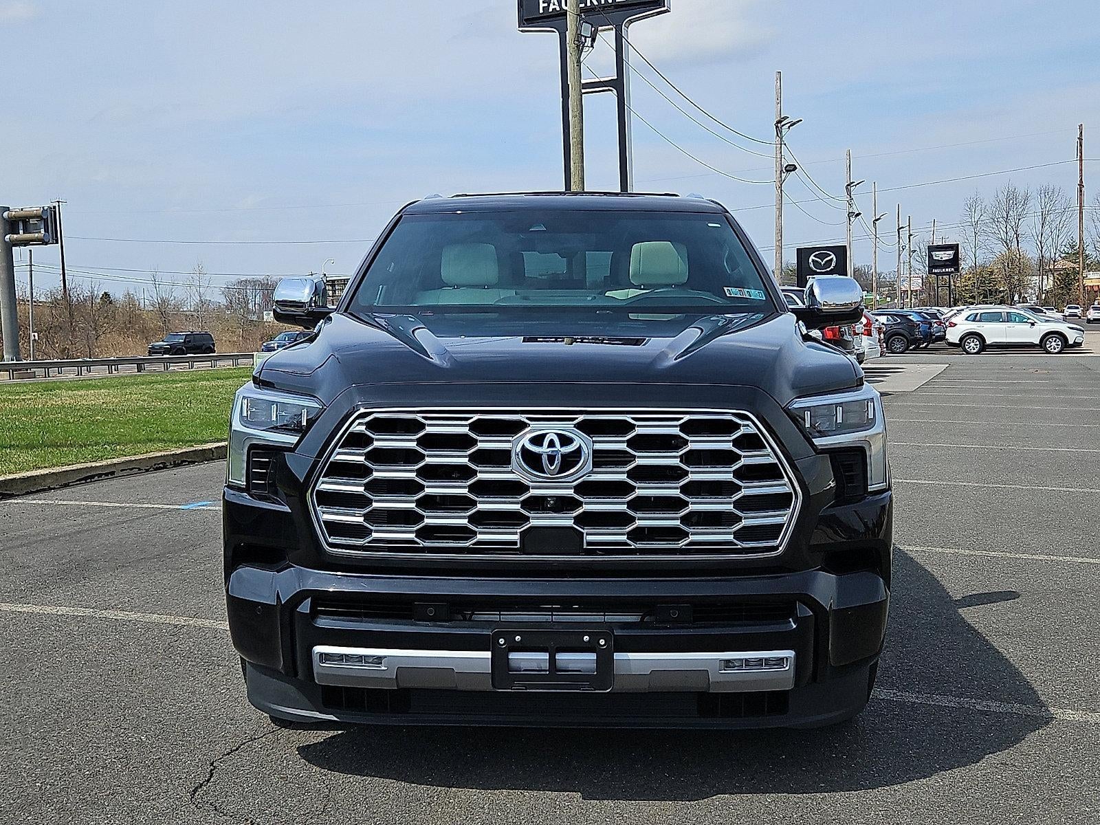 2024 Toyota Sequoia SR5 4WD (SE)