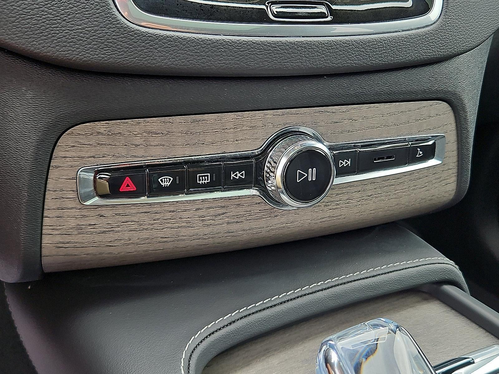 2023 Volvo XC90 B6 AWD Ultimate 7P