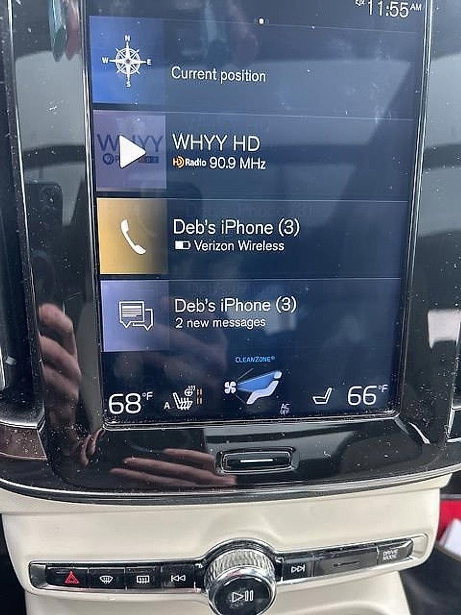 2019 Volvo XC40 T5 AWD Momentum