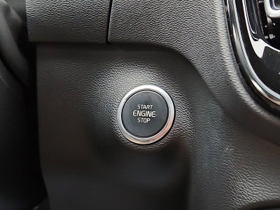 2021 Volvo XC40 T5 AWD R-Design