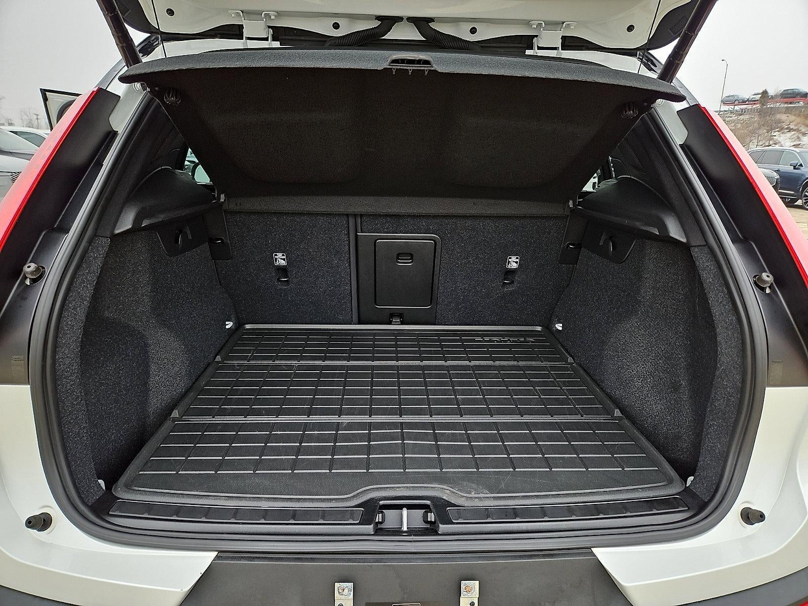 2021 Volvo XC40 T5 AWD R-Design