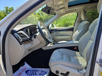 2019 Volvo XC90 T6 AWD Momentum