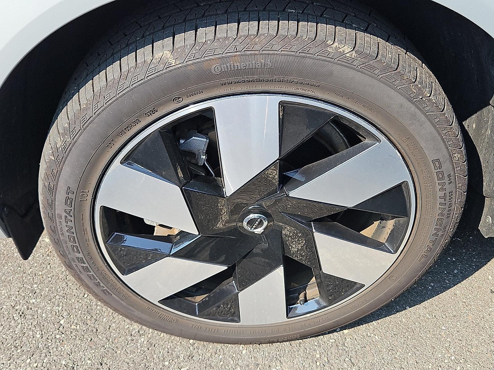 2025 Volvo XC60 Plug-In Hybrid T8 AWD Plus