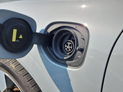 2025 Volvo XC60 Plug-In Hybrid T8 AWD Plus