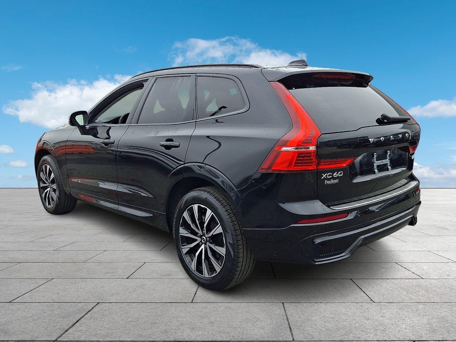 2024 Volvo XC60 B5 AWD Core Dark Theme