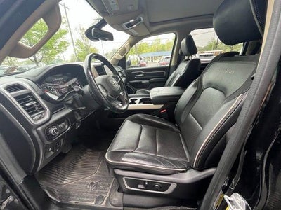 2020 RAM 1500 Laramie 4x4 Crew Cab 5'7" Box