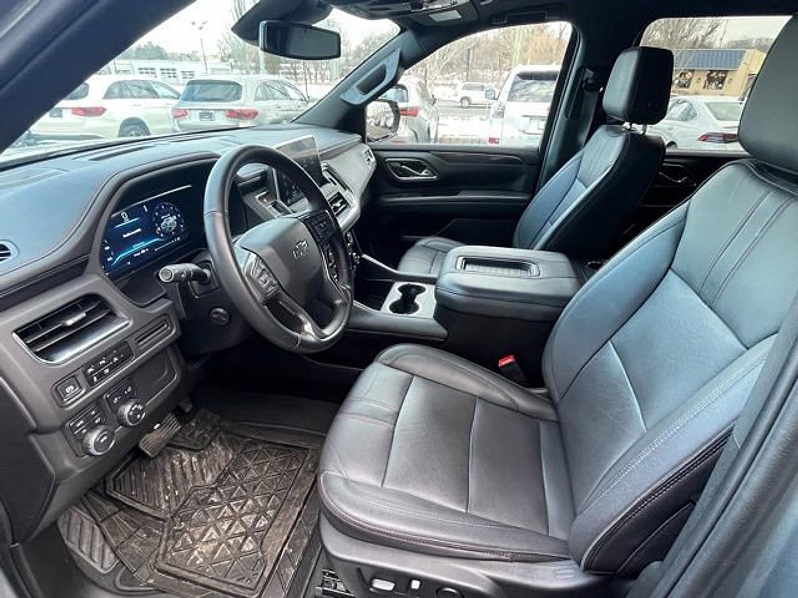 2023 Chevrolet Suburban 4WD RST