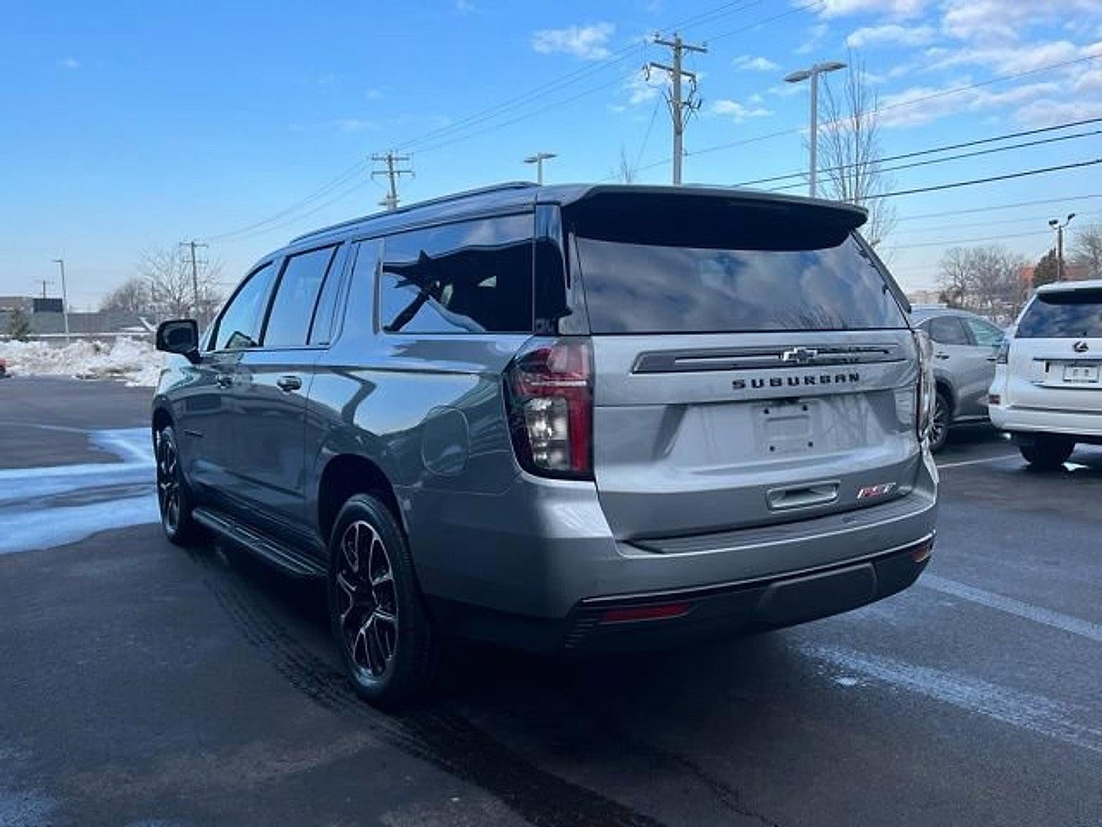 2023 Chevrolet Suburban 4WD RST